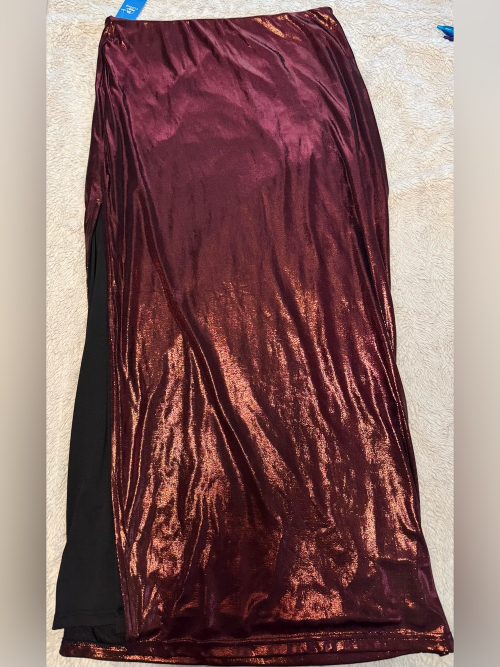 Cupshe x JoJo Fletcher Red Wine Metallic High Slit Maxi Skirt - Picture 5 of 7